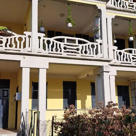 Casa Carlotta - Lake View Apartments Lesa Exterior photo