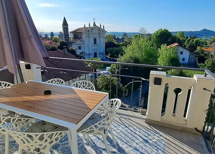 Casa Carlotta - Lake View Apartments